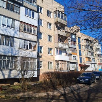 Сергія Скальда вул. (Комарова), 17