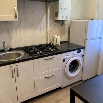 Олександра Поля просп. (Кірова), 102