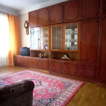 Алішера Навої просп., 61