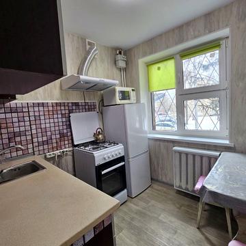 Ювілейний просп. (), 90