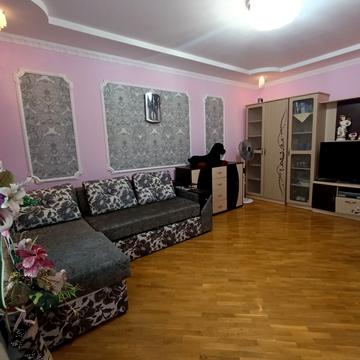 Івана Миколайчука вул., 30