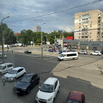 Олександра Поля просп. (Кірова), 2-Б