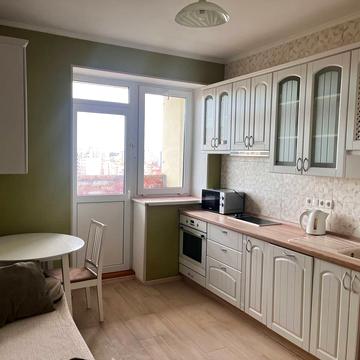 Олега Мудрака вул. (Генерала Наумова), 66