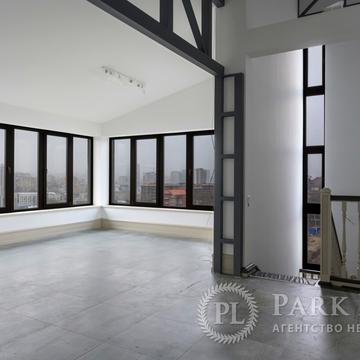 Локомотивна вул., 21