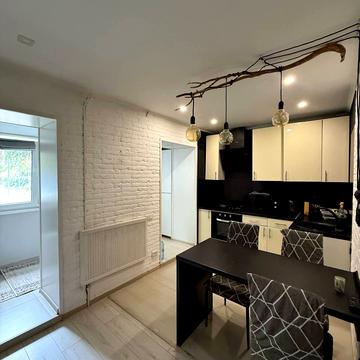 Василя Порика вул., 12