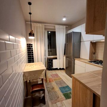 Затишна вул., 21