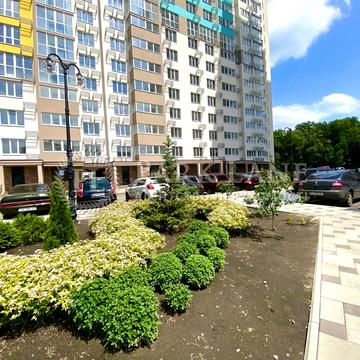 Академіка Заболотного вул., 15-Е