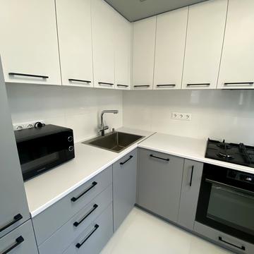 Авіаконструктора Антонова вул., 16