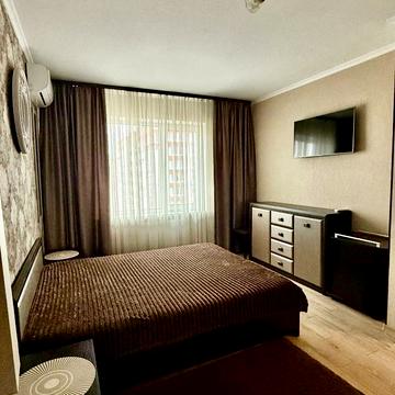 Бориса Гмирі вул., 16