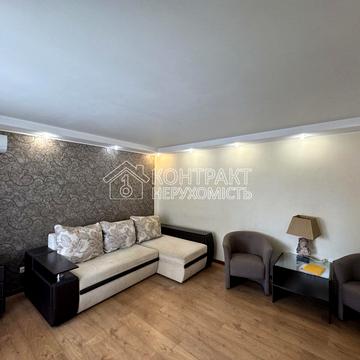 Героїв Харкова просп. (Московський), 89