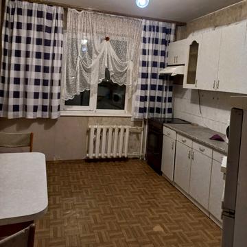 Драгоманова вул., 14