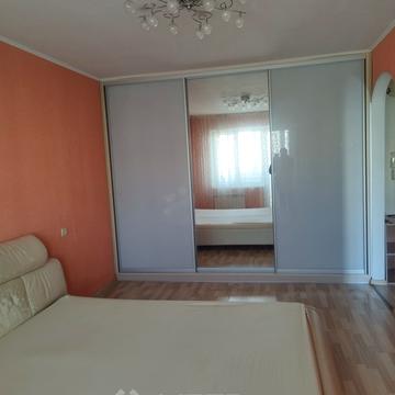 Небесної Сотні просп. (Маршала Жукова), 83