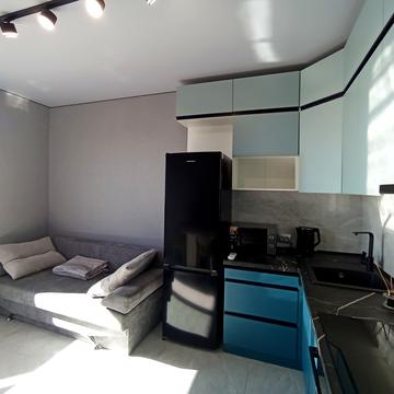 Академіка Сахарова вул., 36