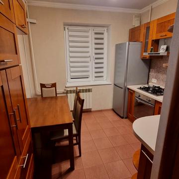 Свободи просп., 6