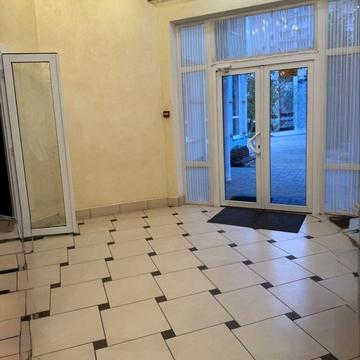 Верхня Берегова вул., 10