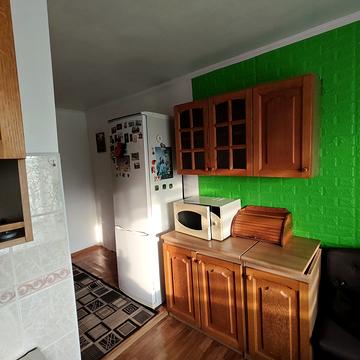 Наварійська вул., 2а