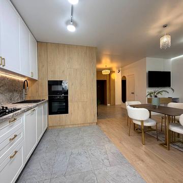 Приозерна вул., 42