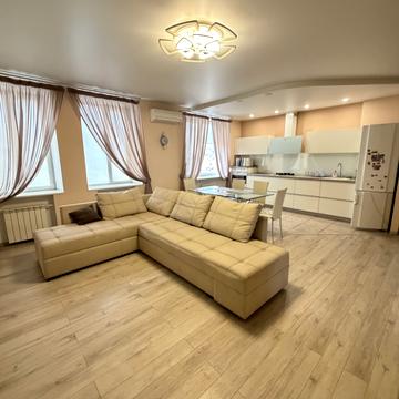 Олександрівська вул. (Дзержинського), 68