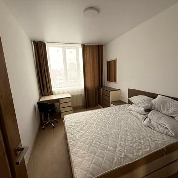 Нововокзальна вул., (Будинок)