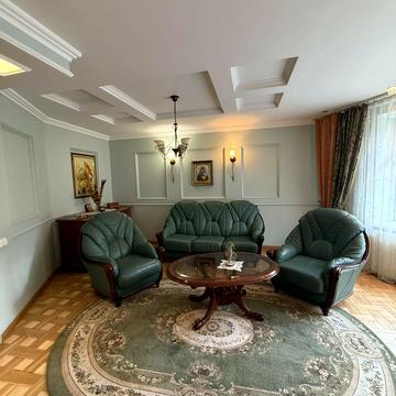 Повстанська вул., 19