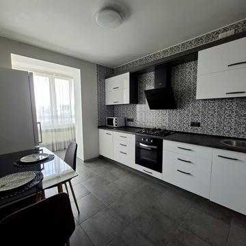 Соборна вул. (Петропавлівська), 14-А, Б, В