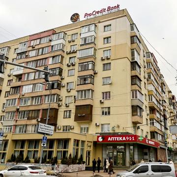 Лесі Українки бульв., 24