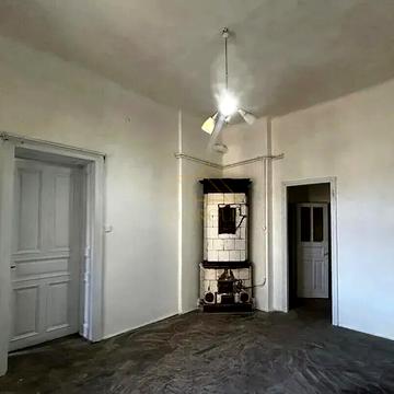 Михайла Грушевського вул., 20