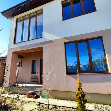 Петропавлівська, 20