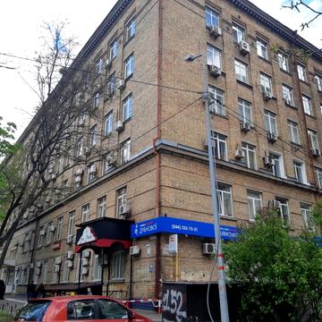 Євгена Коновальця вул. (Щорса), 31