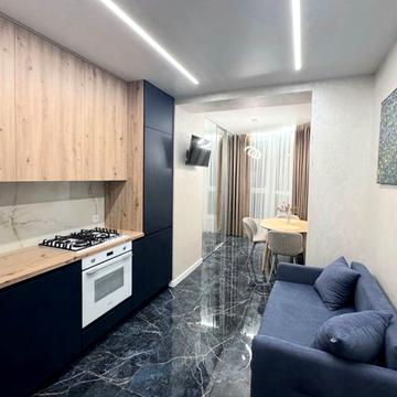 Мартинова просп., (вул. Григорія Сковороди, 14)