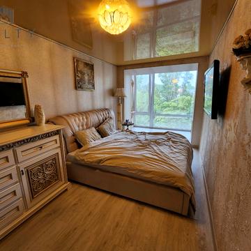 Дунайська вул., 35