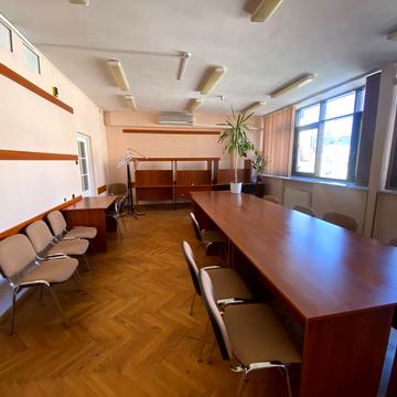 Богдана Хмельницького вул., 55