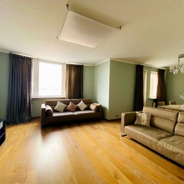 Валерія Лобановського просп., 126-Г