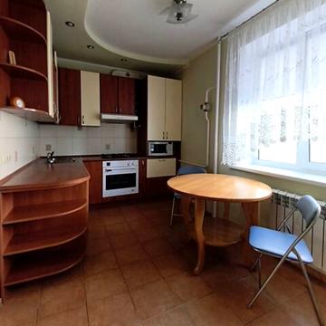 Панаса Мирного вул., 35/2