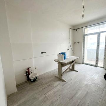 Угорська вул., 14к