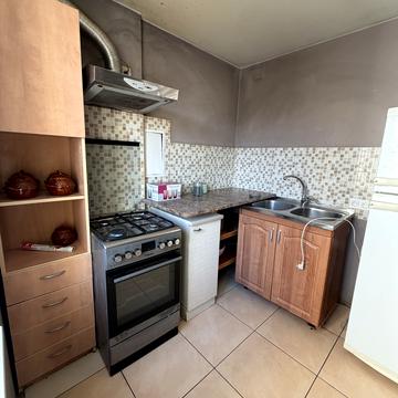 Бородинська вул., 11