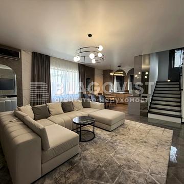 Щаслива вул., 17