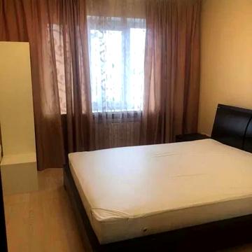 Лесі Українки бульв., 12