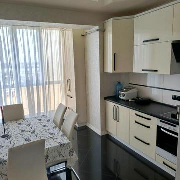 Вячеслава Чорновола вул., 12а