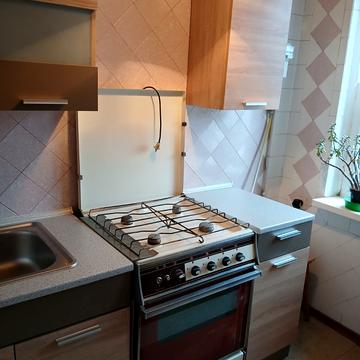 Академіка Філатова вул., 82/2