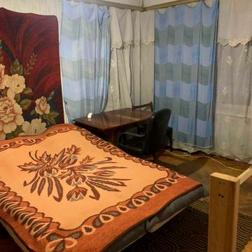 Братиславська вул., 8