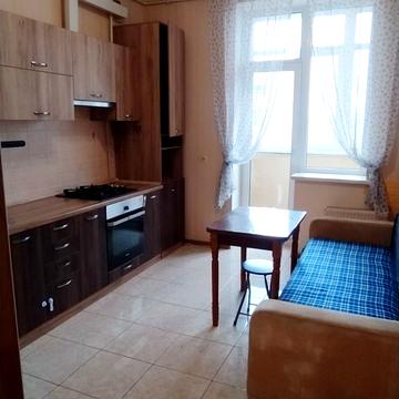 Академіка Заболотного вул., 63