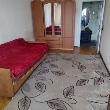 Остапа Вишні вул., 9