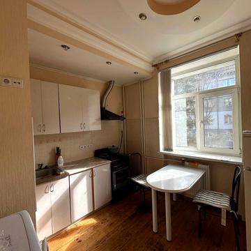 Краківська вул., 7