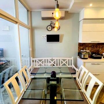 Дніпровська набережна вул., 26-Б