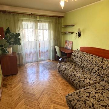 Павла Тичини просп., 12-Б