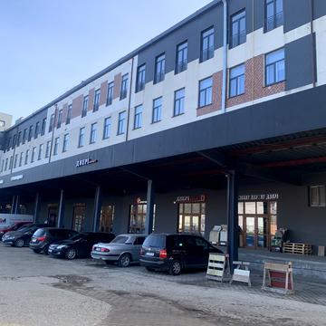 Промислова вул., 50/52