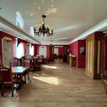 Богдана Хмельницького вул., 141