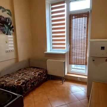 Перлинна вул., 3