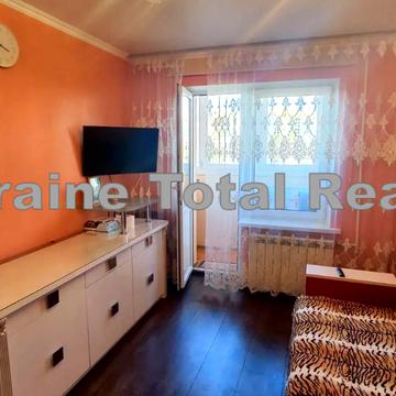 Олександра Махова вул. (Жолудєва), 5